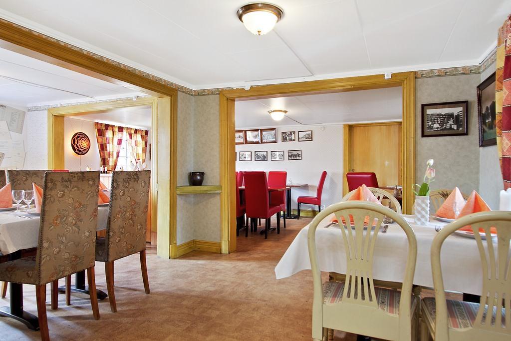 Hotell Mikaelsgarden วอร์โกดา ภายนอก รูปภาพ